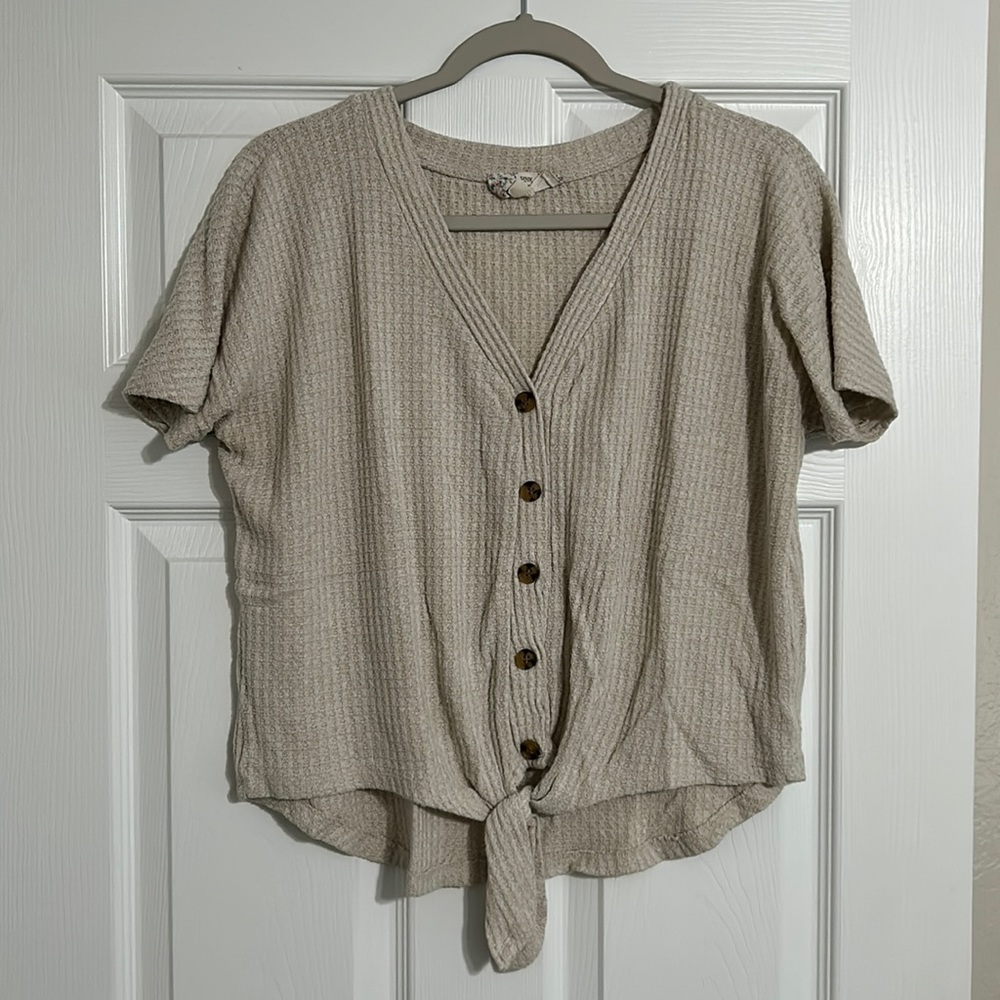 Pink Republic Women’s Oatmeal Tied Front Casual Shirt Size Large